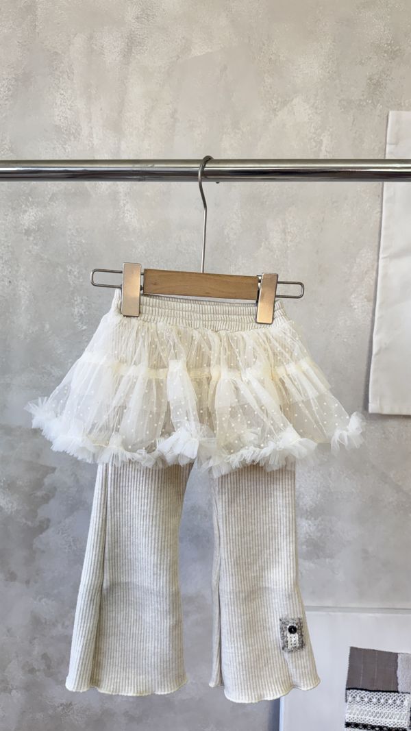 夢幻拼接紗襯裙貼腿刷毛加厚喇叭長褲 