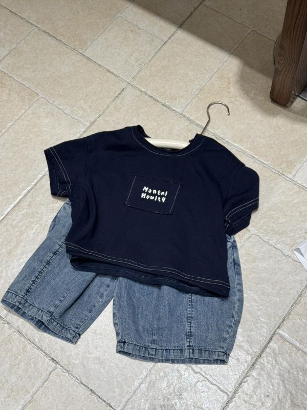 藏青色外縫線短T 