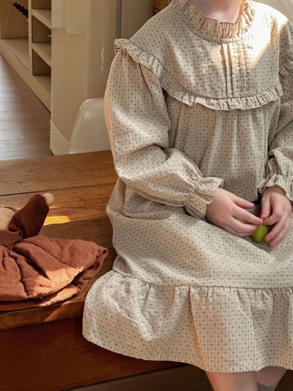 森系刺繡點點花邊氣質連身裙 