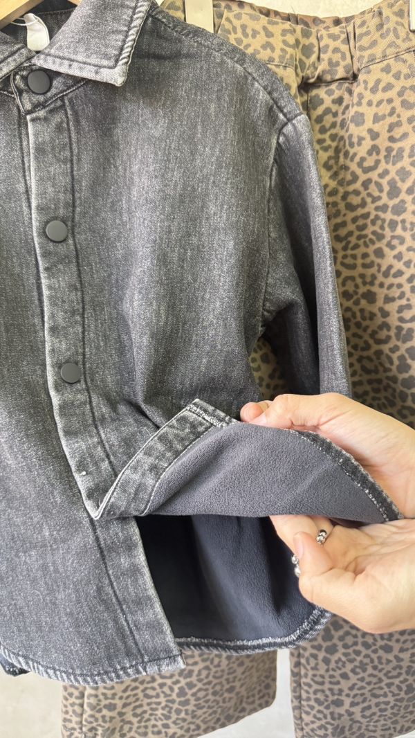 型男的刷色牛仔壓釦加絨襯衫/外套 