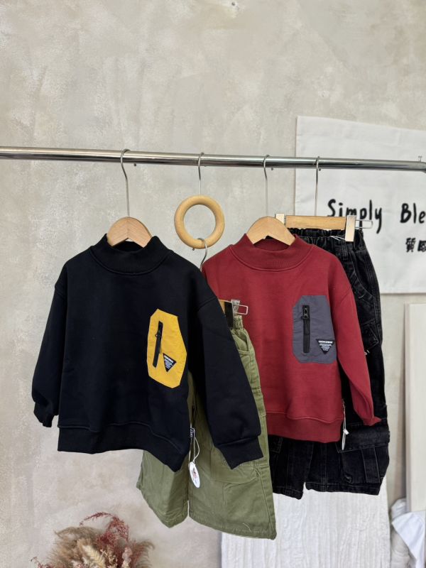 酷帥撞色拉鍊口袋薄絨大學Ｔ 