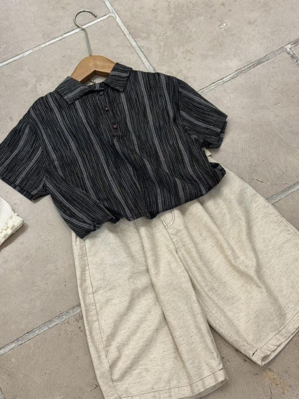 棉麻壓印渡假開釦上衣 