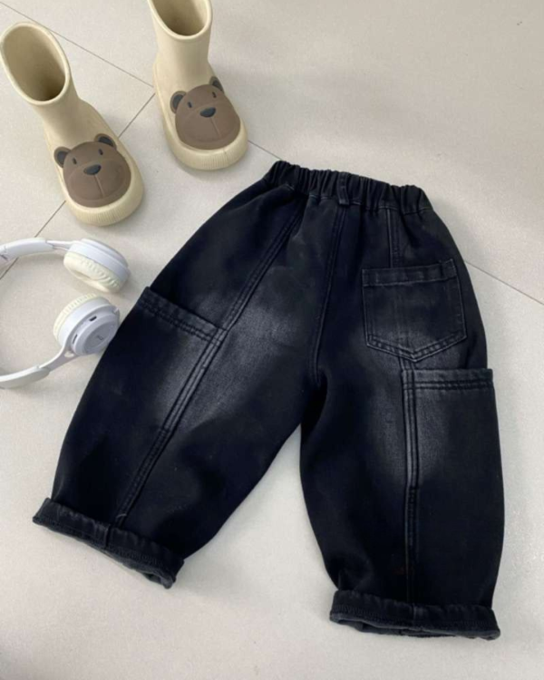 後口袋拼接設刷白牛仔褲 