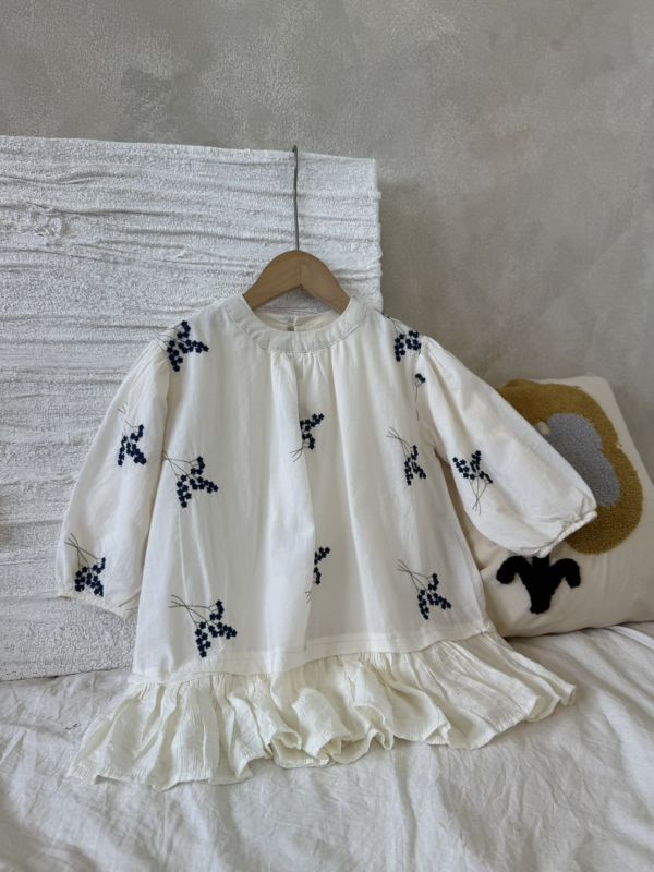 天菜！氣質刺繡泡泡袖荷葉邊連身裙(版偏大) 