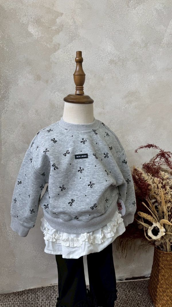 蝴蝶結下擺立體花邊拼接上衣(手感很軟) 