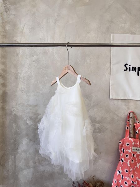 仙女的立體花花紗紗洋裝 