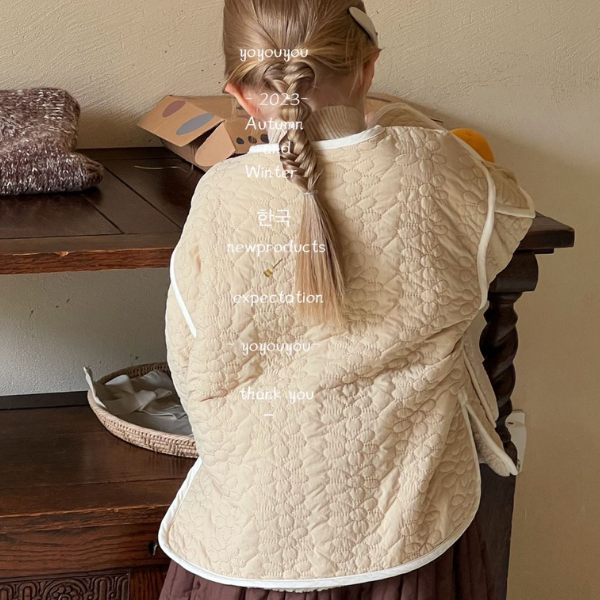 甜美立體壓摺鈕扣側綁帶外套 