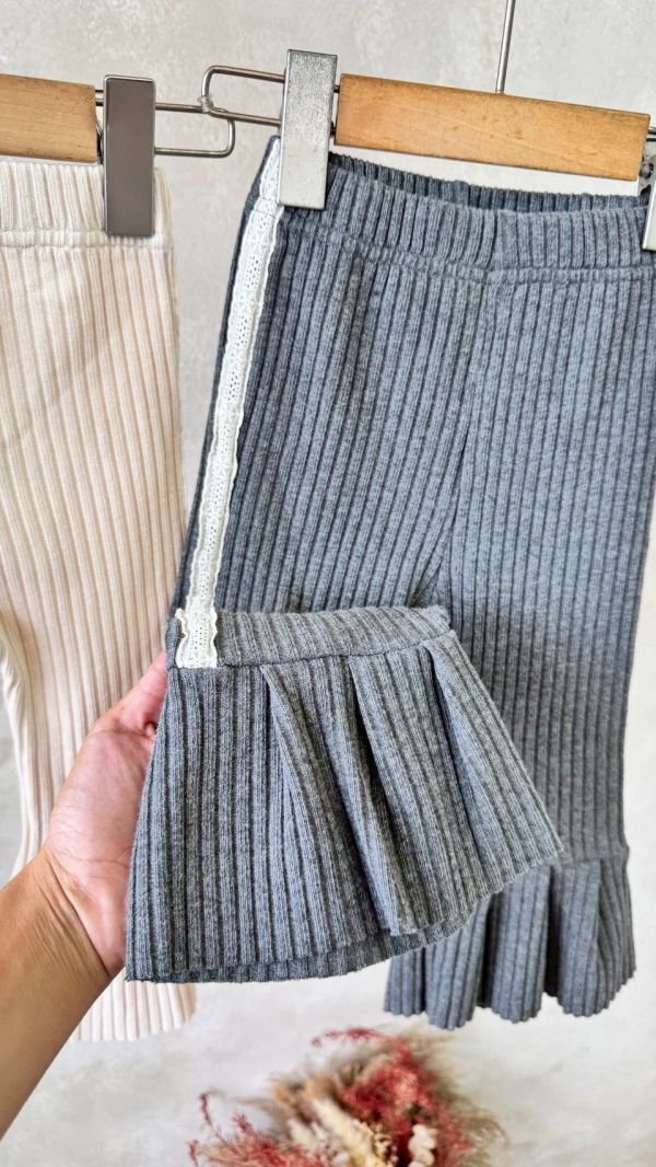 坑條蕾絲邊喇叭貼腿長褲(版型偏小可帶大) 