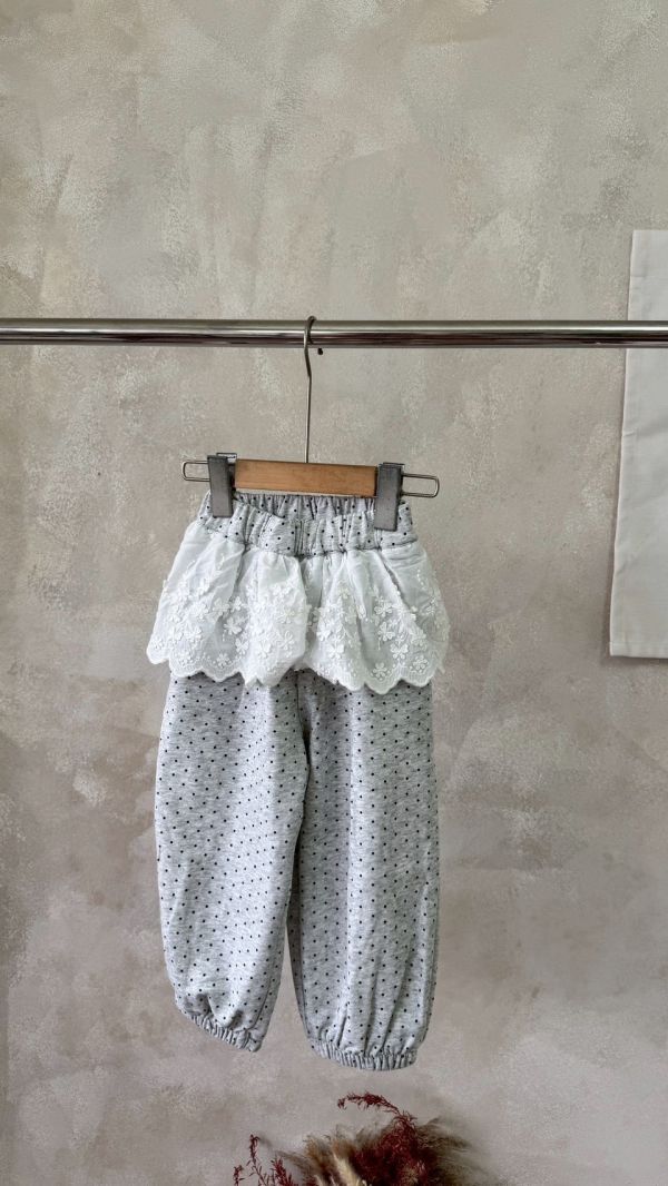 超美蕾絲屁簾波點棉縮口長褲 