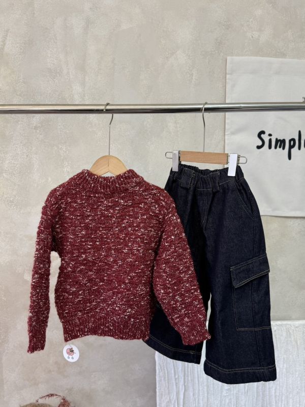 雪花白紅針織半拉鍊上衣 