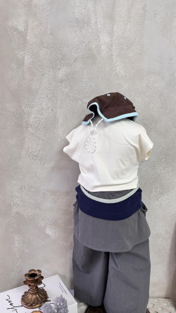 街舞女孩！撞色拼接滾邊設計露腰背心 