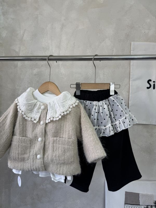 一眼心動！公主的蕾絲翻領毛呢加絨外套(手感超超好) 