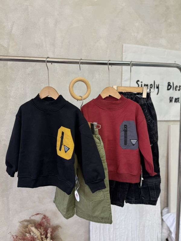 酷帥撞色拉鍊口袋薄絨大學Ｔ 