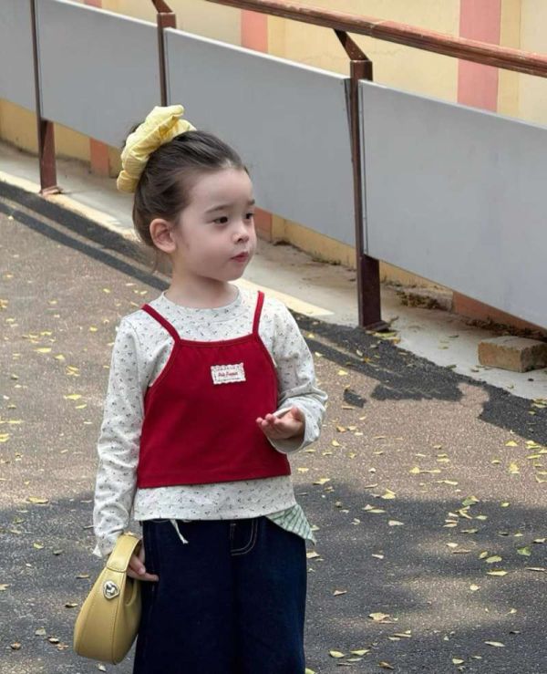 韓系甜甜女孩碎花假兩件背心上衣 
