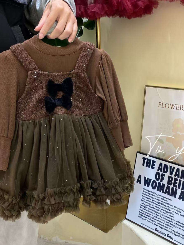 真兩件亮片蝴蝶結拼紗兩連身裙打底咖色上衣套裝 