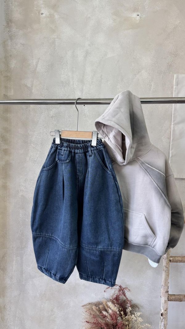 日系小耳朵磨毛牛仔彎刀褲 