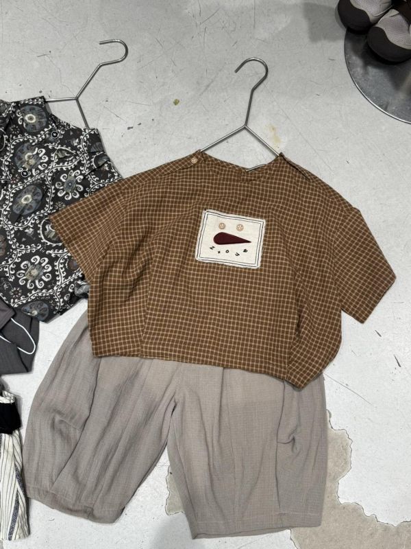 南瓜橘格紋拼布短T 