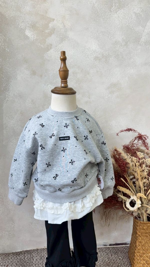 蝴蝶結下擺立體花邊拼接上衣(手感很軟) 