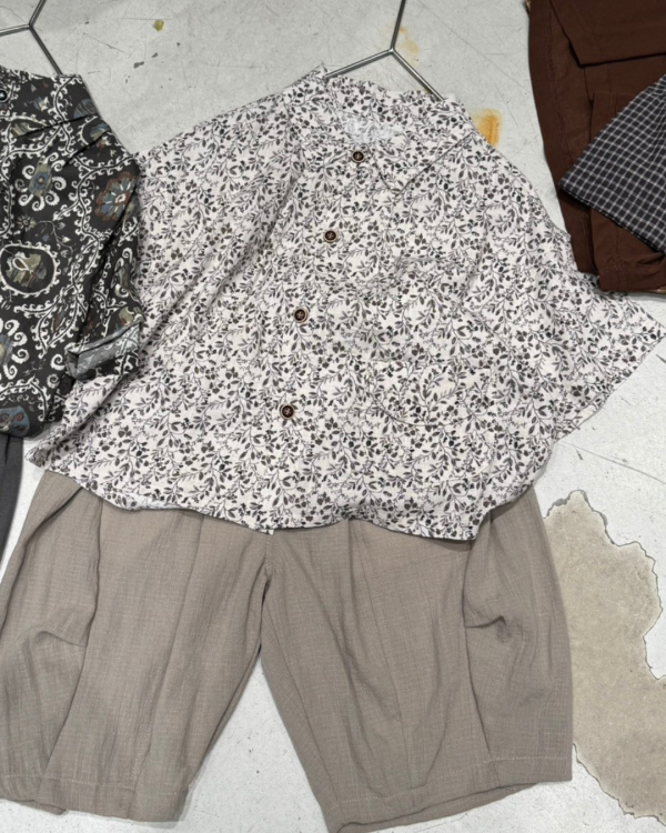 日系渡假碎花襯衫(棉麻很涼！) 