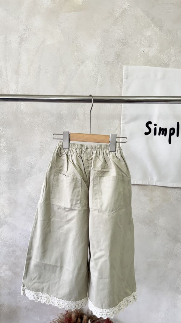 很美的豆綠蕾絲褲腳薄款寬長褲(版型偏大) 