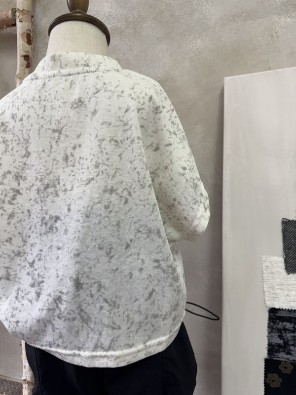暈染枕頭標短T 
