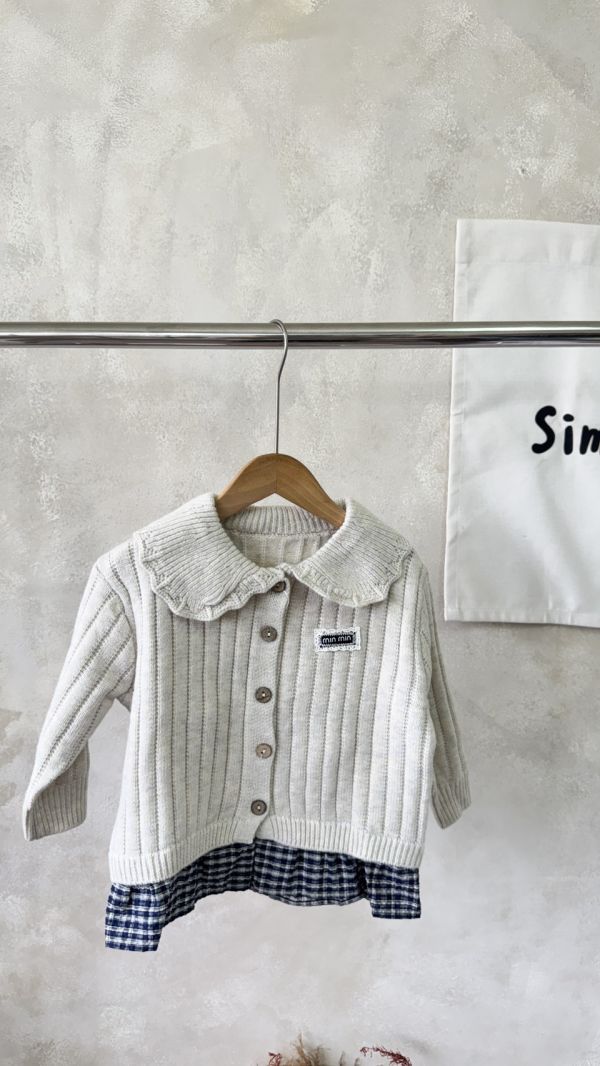 翻領格紋拼接荷葉邊薄款針織上衣 