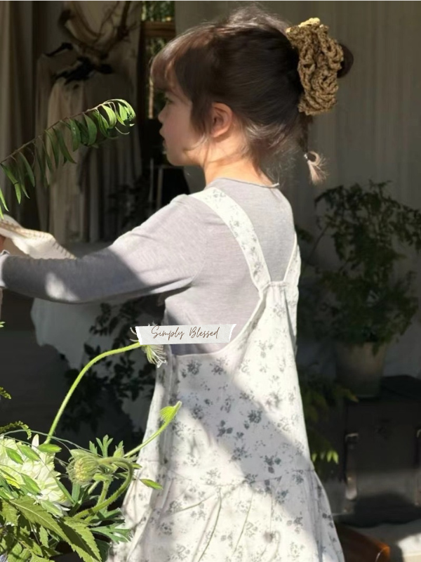 甜美可人水墨碎花吊帶裙(不含內搭) 