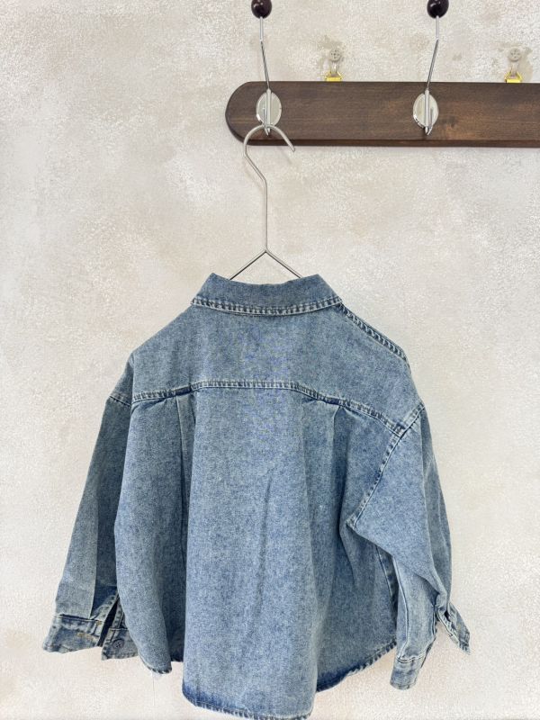 字母刺繡復古刷色牛仔襯衫上衣 