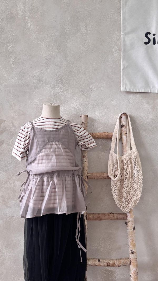 粉咖條紋百搭短T 