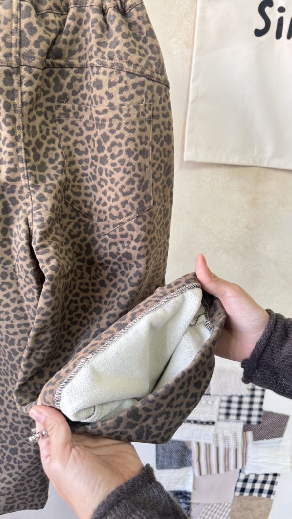 豹紋加絨直筒褲(版偏大) 