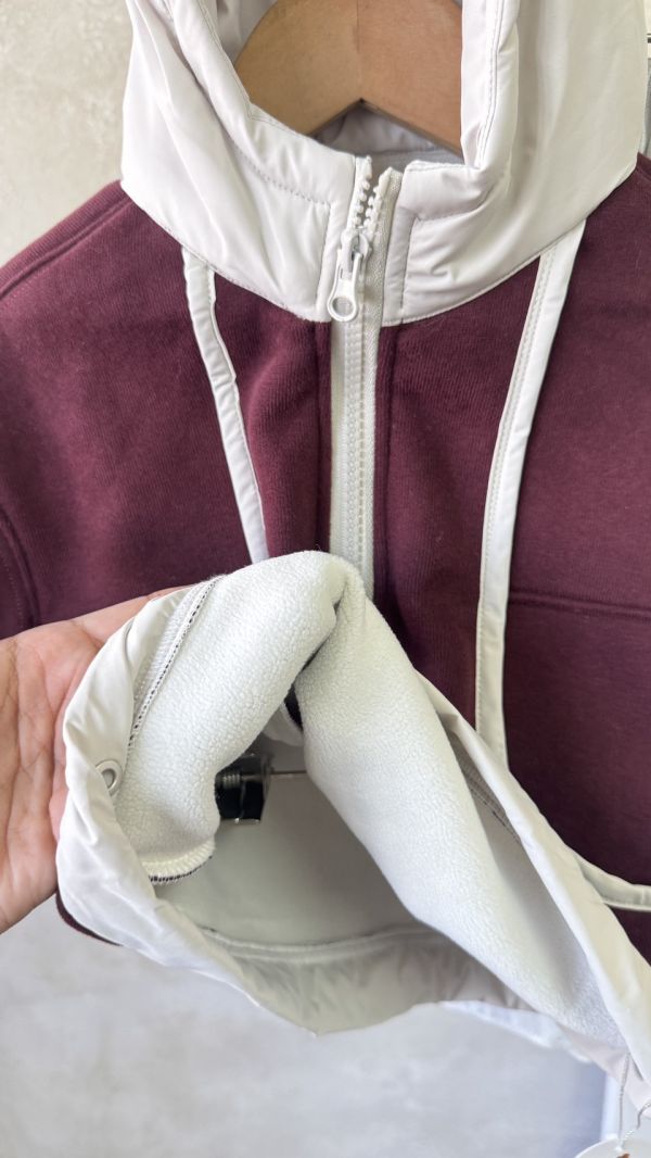 異材質連帽滾邊設計半拉鍊加絨上衣 