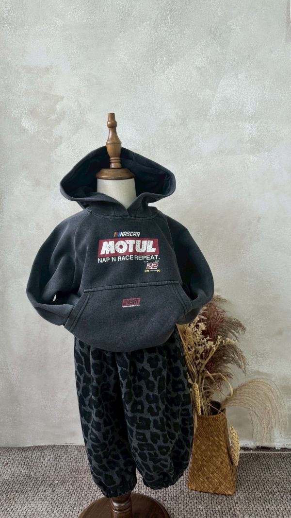 Top1. 重磅美式街頭水洗連帽T 