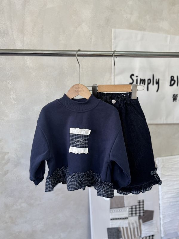 日系格紋拼接薄絨上衣 