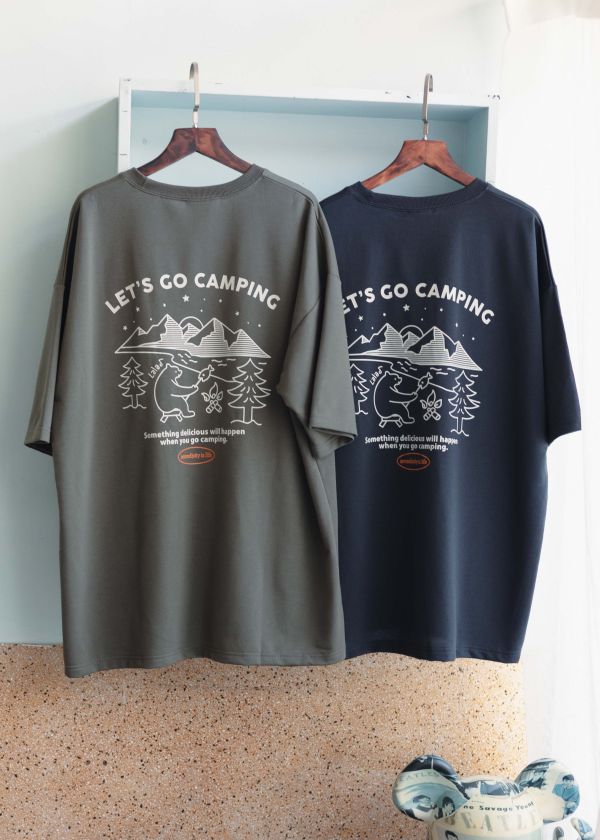 戶外烤魚的熊仔印花短袖上衣 