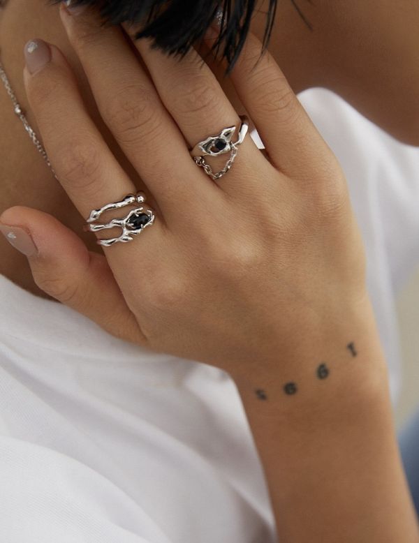 Noira｜黑色鋯石戒指 