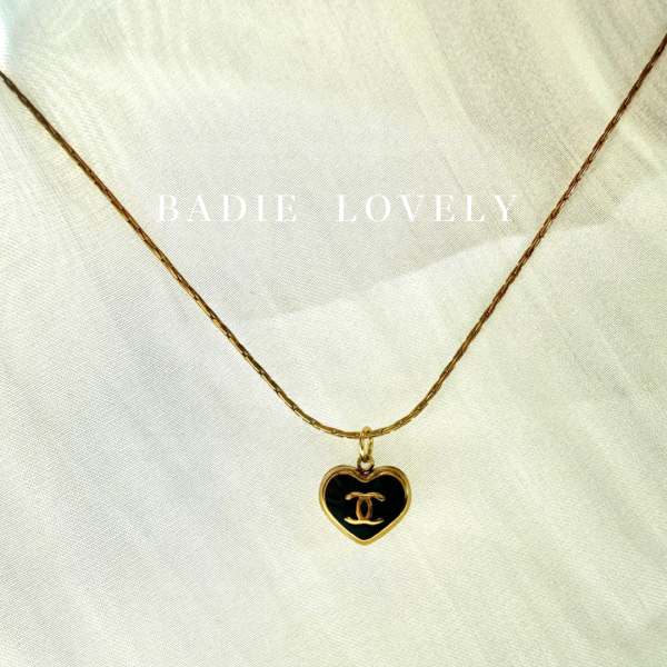 Chanel 黑金迷你小愛心項鍊 Chanel 黑金迷你小愛心項鍊