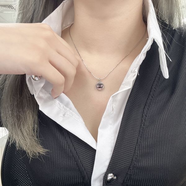 Chanel銀色小香項鍊 