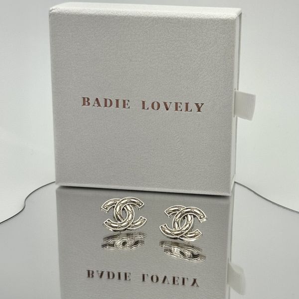 Chanel銀色菱紋耳環 