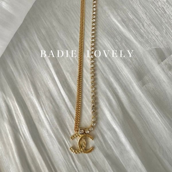Chanel 金色鋯石水鑽設計感項鍊 