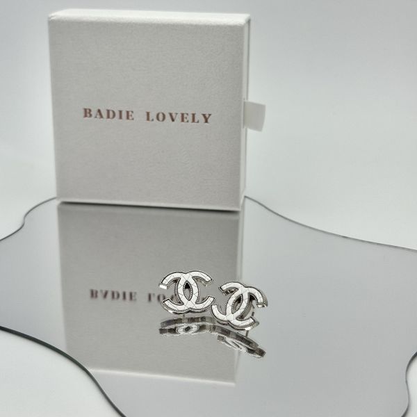 Chanel白銀格紋耳環 