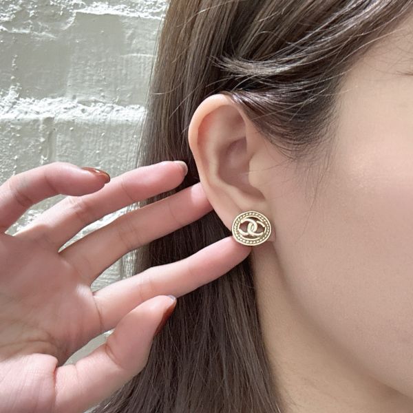 Chanel 金色圈邊耳環 
