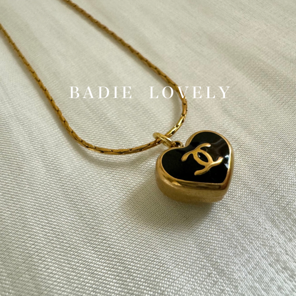 Chanel 黑金迷你小愛心項鍊 Chanel 黑金迷你小愛心項鍊