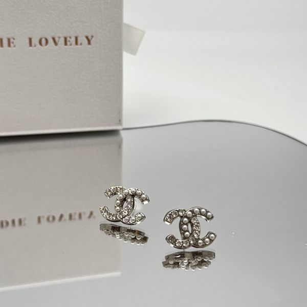 Chanel銀色珍珠水鑽耳環 