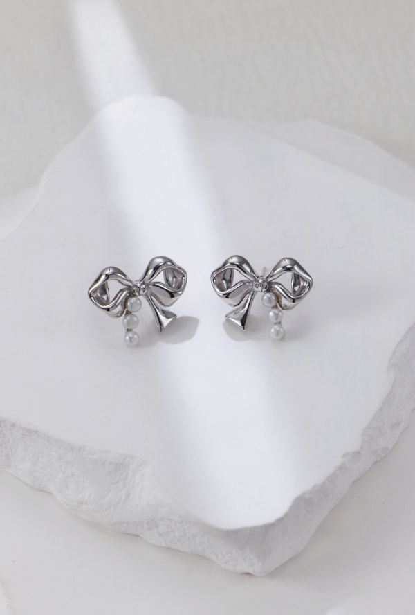 Velora｜蝴蝶結珍珠耳環 