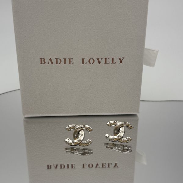 Chanel銀色康鵬字母耳環 