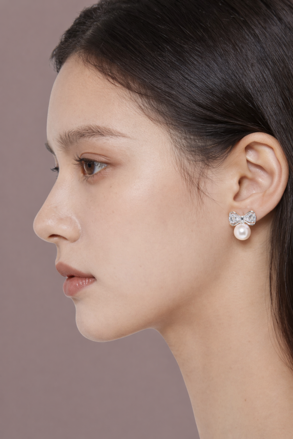 蝴蝶結鑲鑽珍珠耳環 