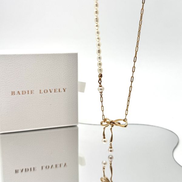 Celestial 蝴蝶結珍珠項鍊 珍珠項鍊、蝴蝶結項鍊、18K金項鍊、S925銀項鍊、Celestial項鍊、Badie Lovely飾品推薦、蝴蝶結珍珠飾品