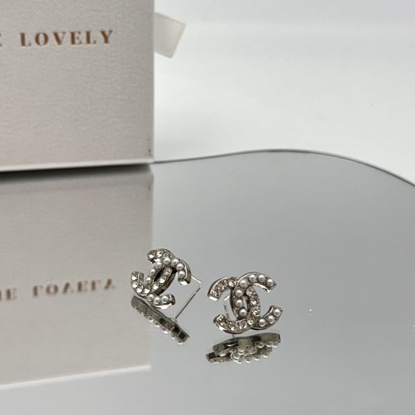 Chanel銀色珍珠水鑽耳環 