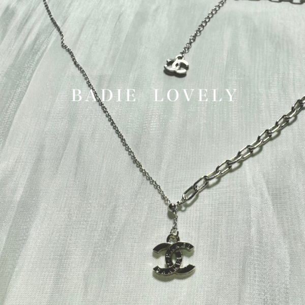 Chanel 銀色康朋不對稱項鍊 