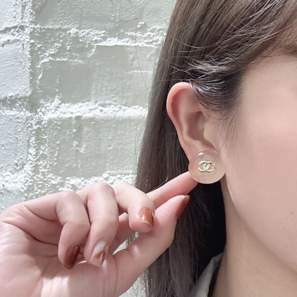 Chanel透明耳環 